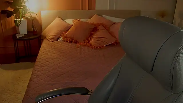 anita blairr online show from 11-28-25, 12:57