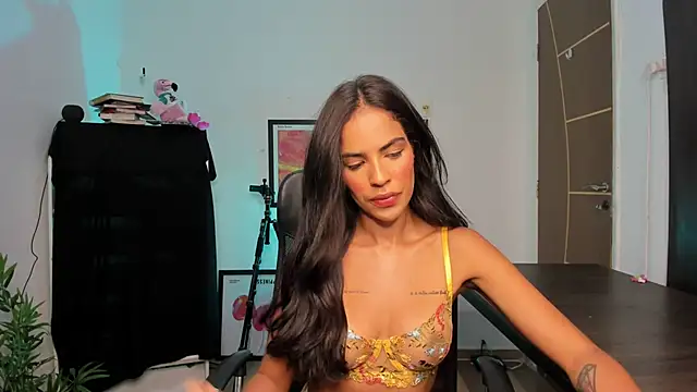 camille-rose online show from 06-24-26, 07:57