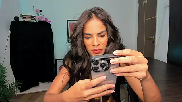 camille-rose online show from 07-10-26, 06:10