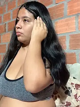 moncerrat luna online show from 12-18-24, 12:07