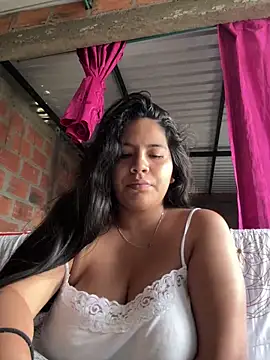 moncerrat luna online show from 03-18-25, 04:26