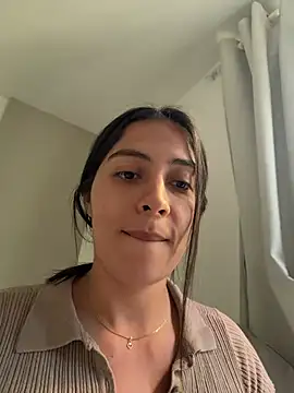 Sophie  Foxxx online show from 06-22-26, 08:50