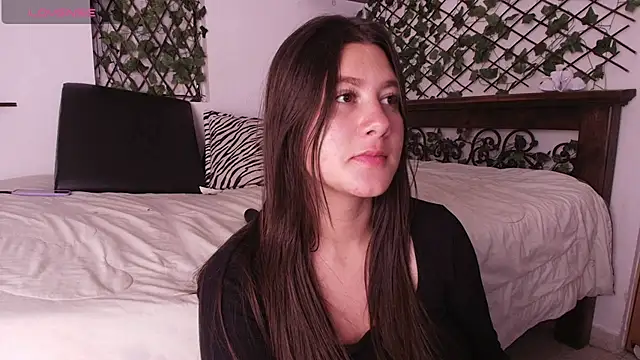 kisstarxxx online show from 06-06-26, 07:57