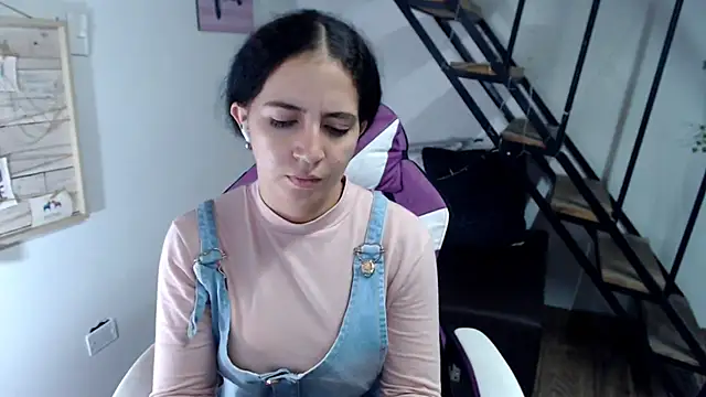 samantha baby  online show from 11-11-25, 10:21