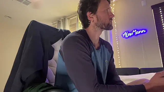 Snapshot of alexmannd chatting on 10-30-25, 05:24 alexmannd online show from 10-30-25, 05:24