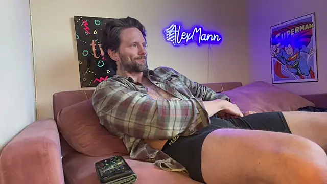 Snapshot of alexmannd chatting on 07-03-26, 05:52 alexmannd online show from 07-03-26, 05:52