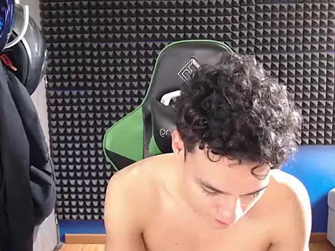 Curly Angel24 online show from 01-10-26, 04:09