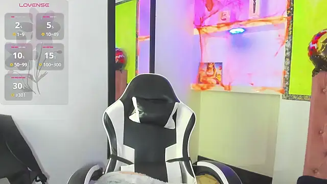 Charis 21 online show from 10-30-25, 02:35