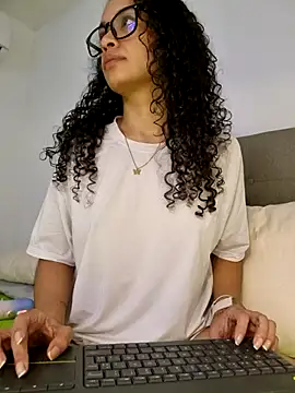 angela  98 online show from 03-02-26, 12:23