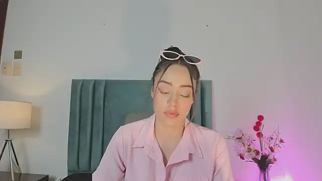 NoraDasilva online show from 01-14-25, 11:16