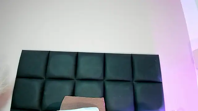 NoraDasilva online show from 01-14-26, 09:31