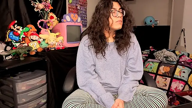 ShinyCherub online show from 11-05-25, 11:43