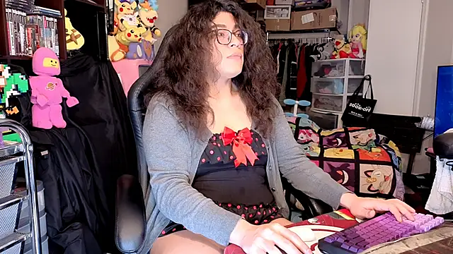 Snapshot of ShinyCherub chatting on 06-18-26, 02:34 ShinyCherub online show from 06-18-26, 02:34