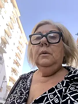 Merilulla online show from 10-18-25, 12:28