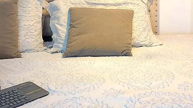 KeryHillson online show from 11-21-25, 12:48