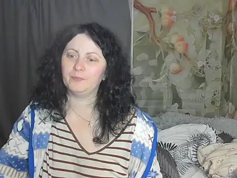 Lillian2 online show from 10-30-25, 11:16