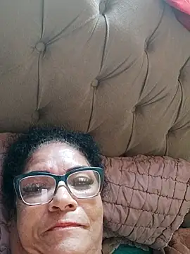 Delicy1 online show from 12-21-25, 12:23