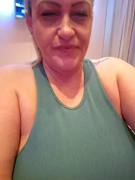 Isabellaa04 online show from 12-07-24, 05:31