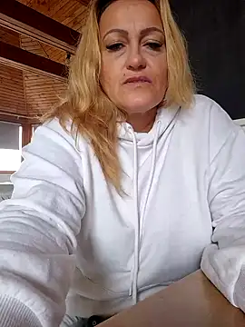 Isabellaa04 online show from 03-11-25, 08:09