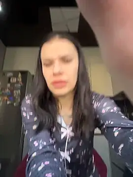 Queen of pain online show from 03-23-26, 06:28