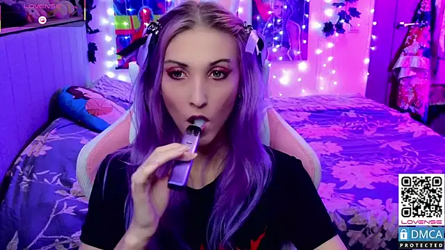 Snapshot of Violet_Noir chatting on 03-07-25, 11:29 Violet Noir online show from 03-07-25, 11:29