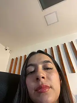 Nicollemays online show from 02-16-25, 12:30