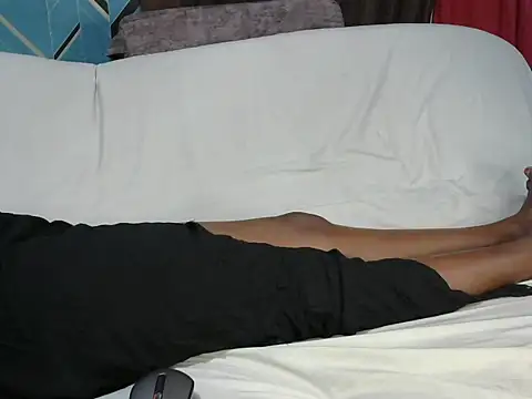 Snapshot of Lusty_vybez chatting on 02-15-25, 01:53 Lusty vybez online show from 02-15-25, 01:53