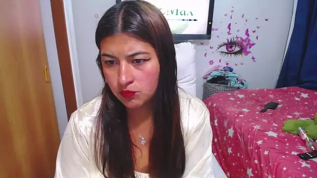 Yunhot  online show from 05-19-26, 09:48