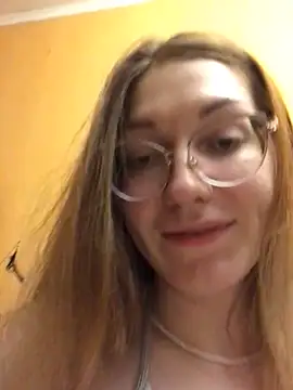 Snapshot of _Sweet_Love_ chatting on 01-08-25, 02:14 Sweet Love online show from 01-08-25, 02:14