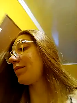 Snapshot of _Sweet_Love_ chatting on 02-16-25, 01:38 Sweet Love online show from 02-16-25, 01:38