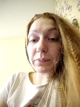 Snapshot of _Sweet_Love_ chatting on 10-16-25, 12:39 Sweet Love online show from 10-16-25, 12:39