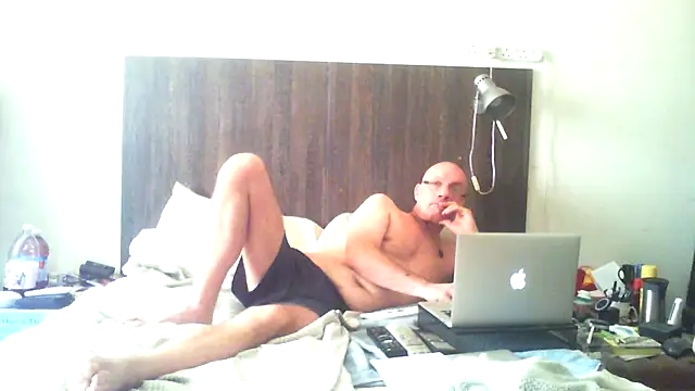 dazuk4513 online show from 05-14-26, 05:09