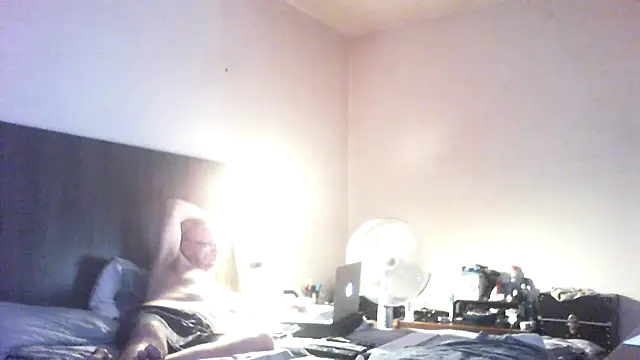 dazuk4513 online show from 07-18-26, 09:40