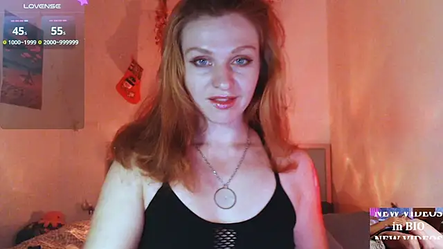 Cassie Wild online show from 12-19-25, 01:29