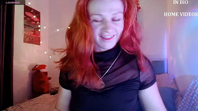 Snapshot of Cassie_Wild chatting on 01-18-26, 02:43 Cassie Wild online show from 01-18-26, 02:43