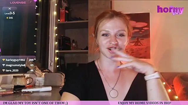 Cassie Wild online show from 05-18-26, 02:12