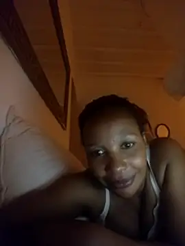 Snapshot of pretty_babez chatting on 07-06-26, 01:35 pretty babez online show from 07-06-26, 01:35