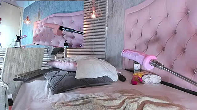 naomidibello online show from 02-12-25, 10:37