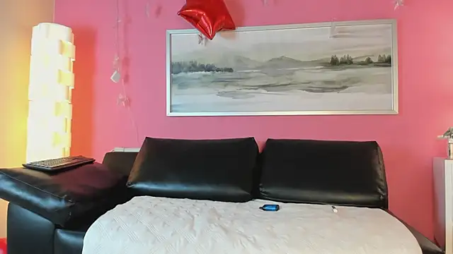 Tiffanysurez  online show from 02-17-25, 02:04