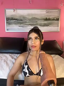 Tiffanysurez  online show from 03-05-25, 04:13