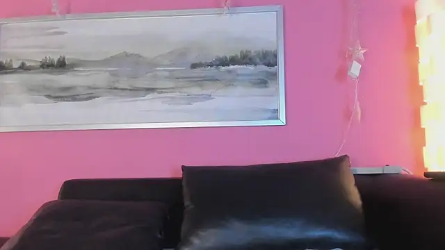 Tiffanysurez  online show from 09-27-25, 08:14