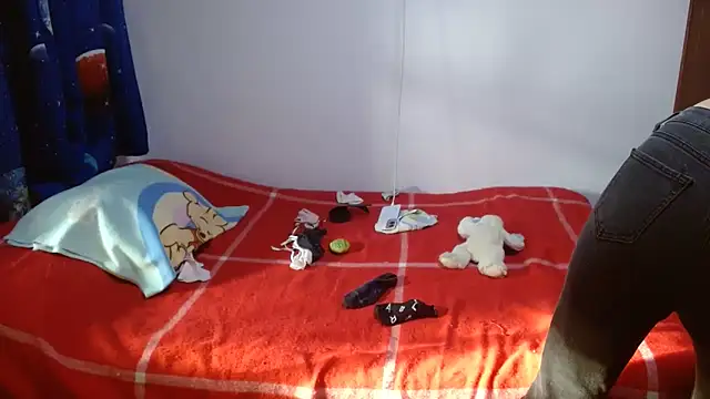 clarisse69 online show from 04-27-26, 09:35