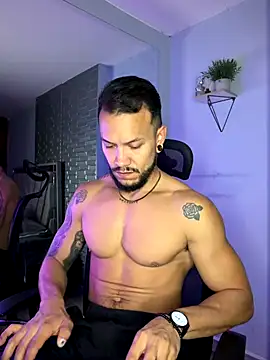 ARON TAYLER01 online show from 12-16-25, 10:31