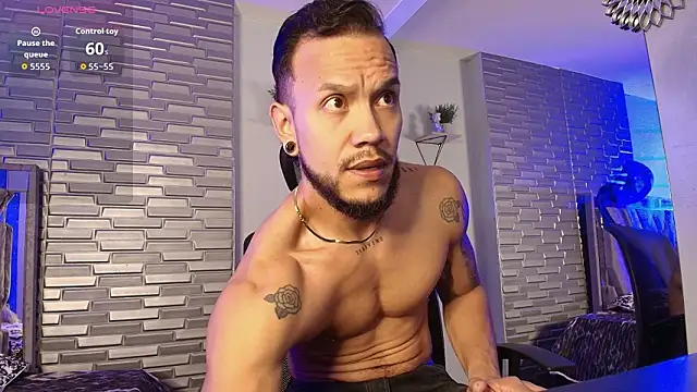 ARON TAYLER01 online show from 03-17-26, 10:18