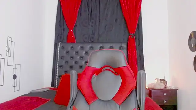 misslombana online show from 09-13-25, 04:23