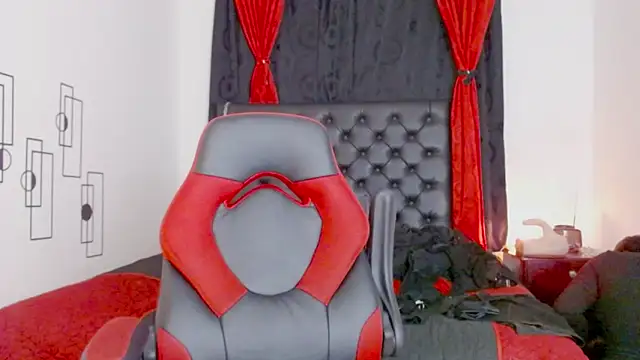 misslombana online show from 09-14-25, 04:33