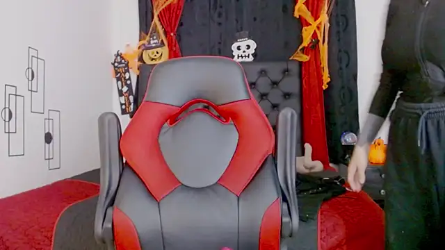 misslombana online show from 10-07-25, 05:48