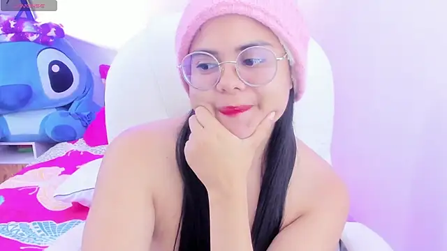 Snapshot of esmeralda112 chatting on 01-01-25, 06:59 esmeralda112 online show from 01-01-25, 06:59