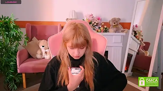 Grace and  Jacob online show from 10-30-25, 06:59