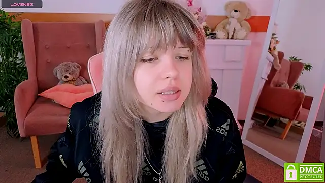 Grace and  Jacob online show from 12-18-25, 07:14